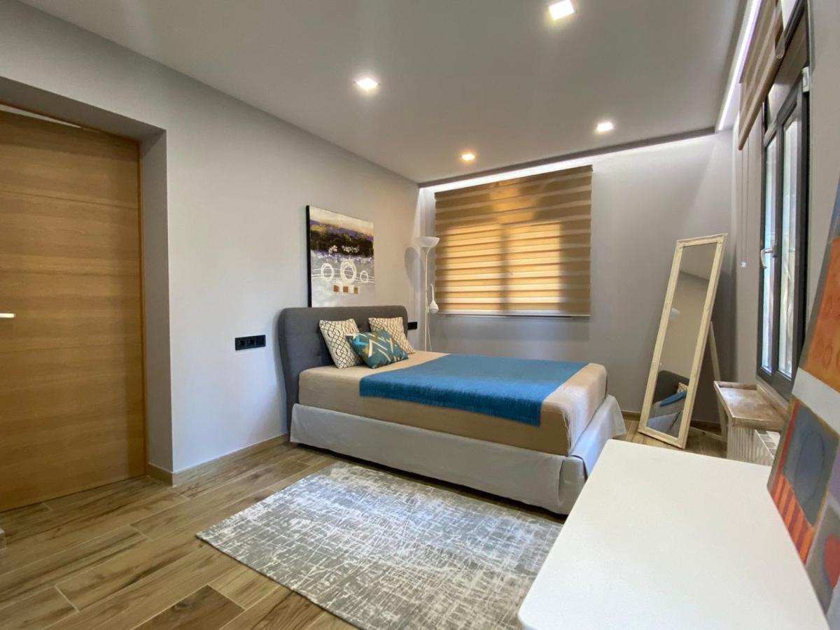 Tomas Apartamentos Sagaro سان فيليو ذي غيشولس المظهر الخارجي الصورة