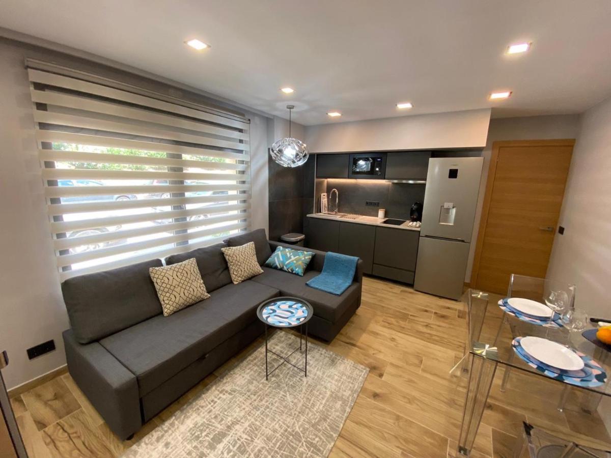 Tomas Apartamentos Sagaro سان فيليو ذي غيشولس المظهر الخارجي الصورة